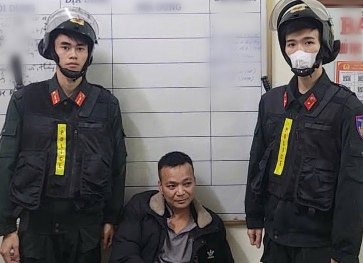 Bắt tạm giam đối tượng điều khiển xe mô tô đâm vào cán bộ Cảnh sát giao thông